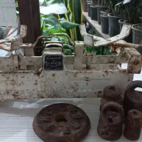 ترازو قدیمی سالم  ۲ کیلویی