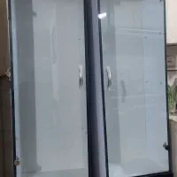 ویترین کتابخانه