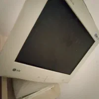 مانیتور قدیمی نسبتا خوب