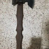 تبر کلکسیونی چوب سرخ هم آره هم تبر