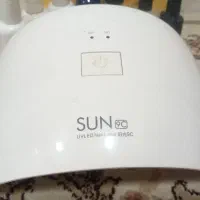دستگاه یووی کاملا سالم با وسایل  ژلیش