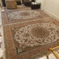 یک جفت فرش ماشینی ۶متری و یک عدد ۹متری