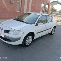 مگان ۲۰۰۰ مدل ۹۰