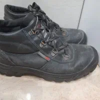 کفش کار پنجه اهنی ساق بلند چرم|کیف، کفش، کمربند|اصفهان, شهرک امام زمان|دیوار