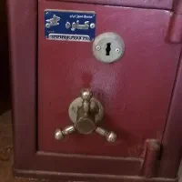 گاو صندوق کاوه