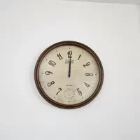 ساعت دیواری