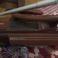 جاروبرقی الکترولوکس