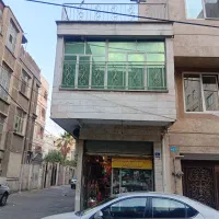 مغازه به همراه مسکونی