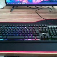 کیبورد گیمینگ گرین GK601 RGB فولسایز نیمه مکانیکال