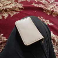 یک عددکیف مدارک پیدا شده
