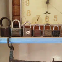 قفل قدیمی|کلکسیون اشیاء عتیقه|برخوار, |دیوار