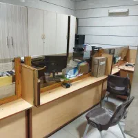 میز پیشخوان 4فقره و صندلی چرخدار