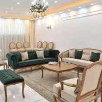 مبل کویین فرانسوی