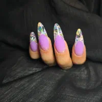 آموزش تخصصی کاشت ناخن همراه مدرک فنی و حرفه ای