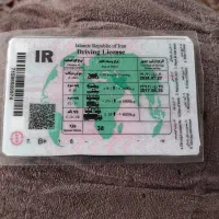 راننده لیفتراک همراه باگواهینامه دنبال کارهستم