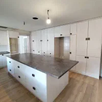 جردن ۱۴۷ متر سه خواب ۵ ساله ز ی ر قیمت