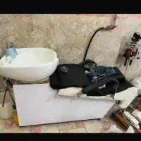 ۲ عدد صندلی اصلاح و سرشور