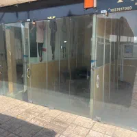 ۳تامغازه۸متری تهران خ ولیعصر پاساژ کاشانی نصف قیمت