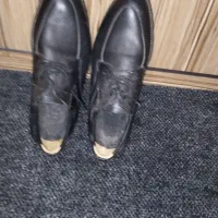 کفش مشکی درحدنوع به فروش میرسد|کیف، کفش، کمربند|رشت, معلم|دیوار