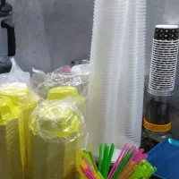 بطری آبمیوه،لیوان،نِی،ظرف و قاشق بستنی،گلاب