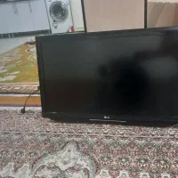 تی وی ۴۲ اینج...