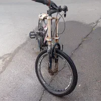 دو عدد دوچرخه سایز بیست و دوازده در حد نو