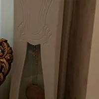 ساعت ایستاده سفید