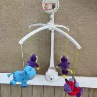 آویز موزیکال تخت نوزاد