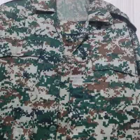 « یکدست لباس فرم نو »