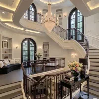 فایل شخصی تنها۱۳۰متری ۲پارکینگ کیکاووس نوسازی شده