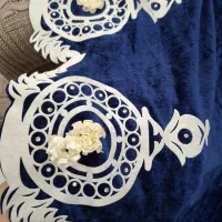 پرده نو کاملاً تمیز به دون هیچ ایرادی