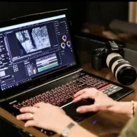 نیازمند ادیتور دور کار جهت ادیت ویدیوهای پیج بوتیک