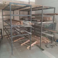 قفسه آهنی بزرگ