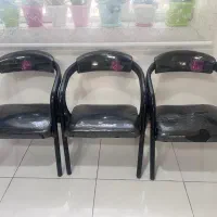 صندلی اداری و دکور