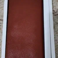 تعدادی کیف جیبی  و کیف اداری و لب تاپ|کیف، کفش، کمربند|ری, شهادت|دیوار