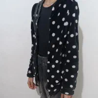 کت و پالتو|لباس|کنگاور, |دیوار