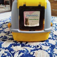 ظرف خاک مسقف گربه .