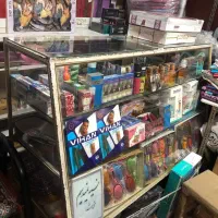 ویترین مغازه شیشه سکوریت