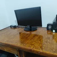 میز و میز کامپیوتر