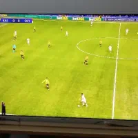 تلویزیون آیوا ۶۵ اینچ