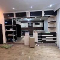 ۱۲۰ متر تک واحدی کاشانی طبقه اول دونبش غرق نور