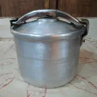 زود پز بزرگ رویی