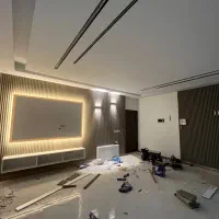 پخش متریال و نصب تیوی وال در محل