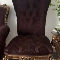 دو گلیم فرش زیبا کت و شلوار زنانه نو، دو صندلی ناه