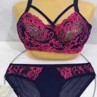 لباسزیر، گالری روجا|لباس|کاشان, باهنر|دیوار