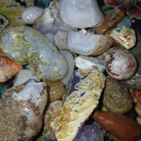 سنگ های قیمتی ونیمه قیمتی