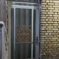 در پنجره بسیار تمیز|مصالح و تجهیزات ساختمان|شوش, |دیوار
