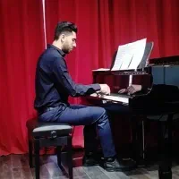 آموزش خصوصی پیانو حضوری و آنلاین