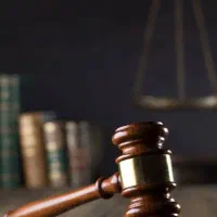 وکیل متخصص در انحصار وراثت و امور ملکی اهواز|خدمات مالی، حسابداری، بیمه|اهواز, ۲۴ متری|دیوار