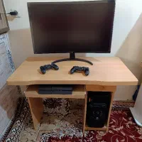 میز تحریر یا کامپیوتر